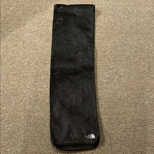 The North Face Classic Black Scarf